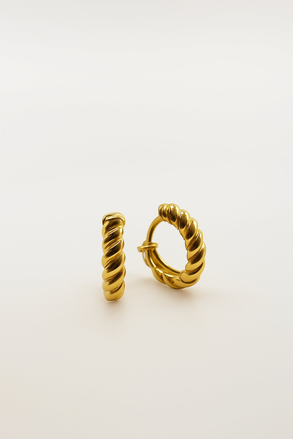 SHELL – Radiance Solid Gold Huggie Hoops