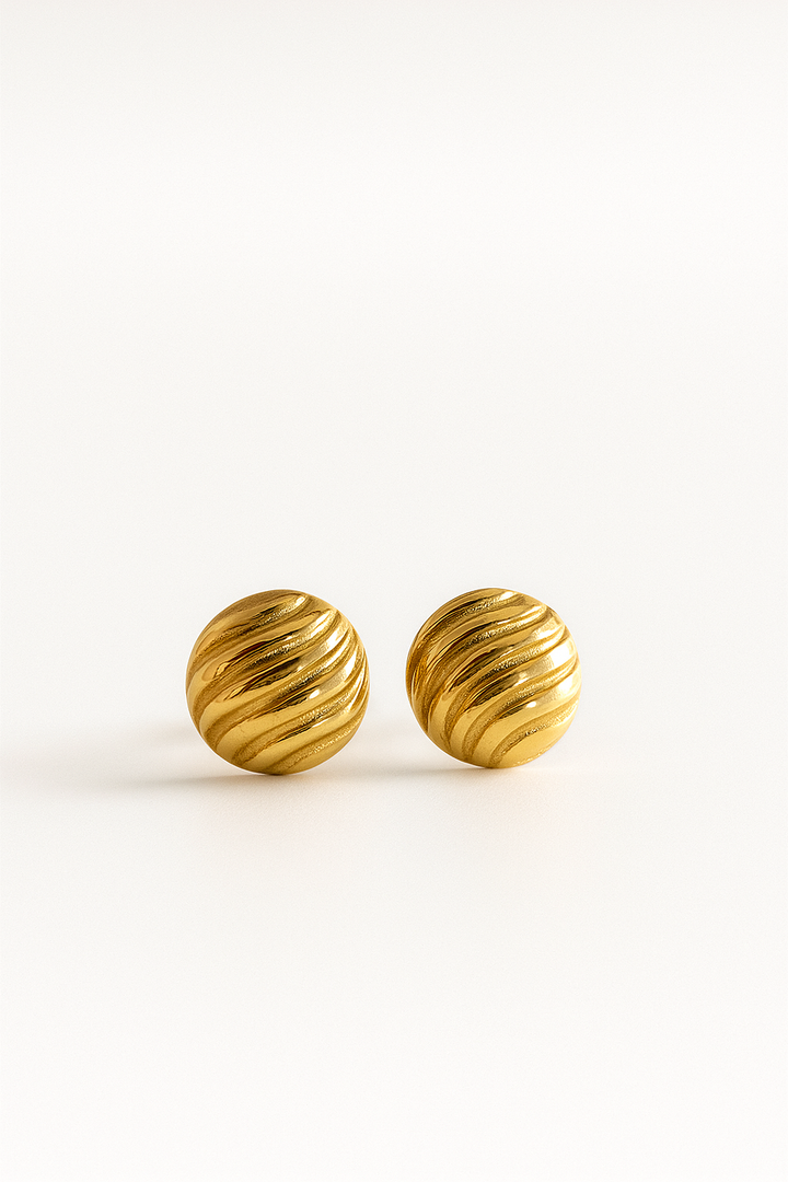 LUNA – Solid Gold Stud Earrings
