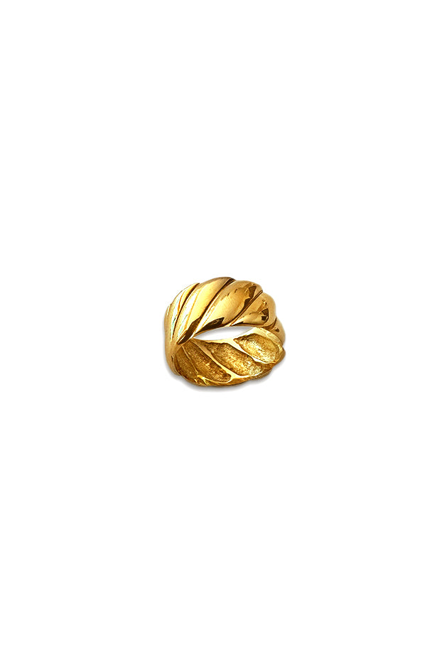 CURVY – Solid Gold Ring