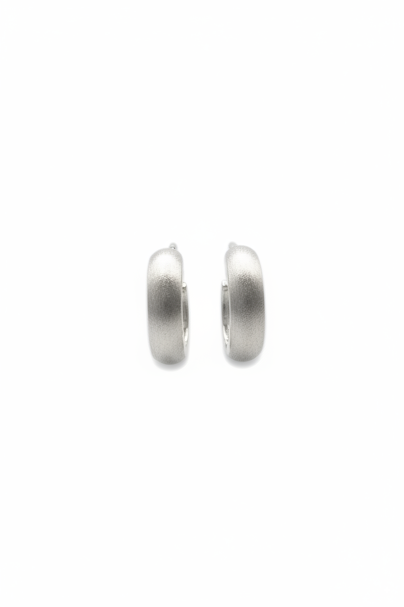 SAND – Solid Silver Huggie Hoop Earrings