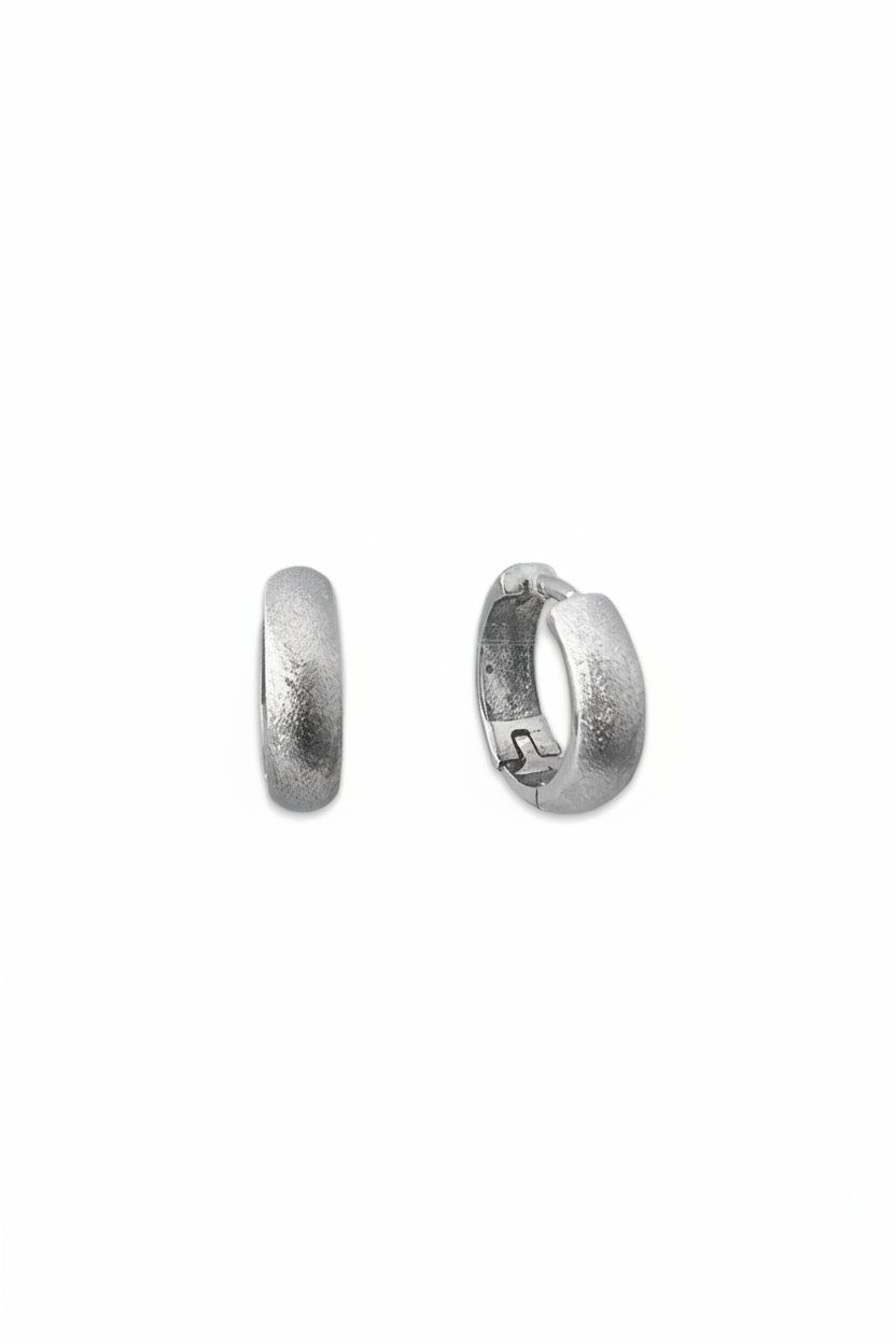 SAND – Solid Silver Huggie Hoop Earrings