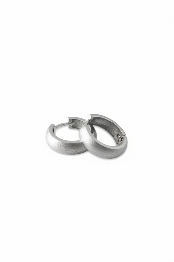 SAND – Solid Silver Huggie Hoop Earrings