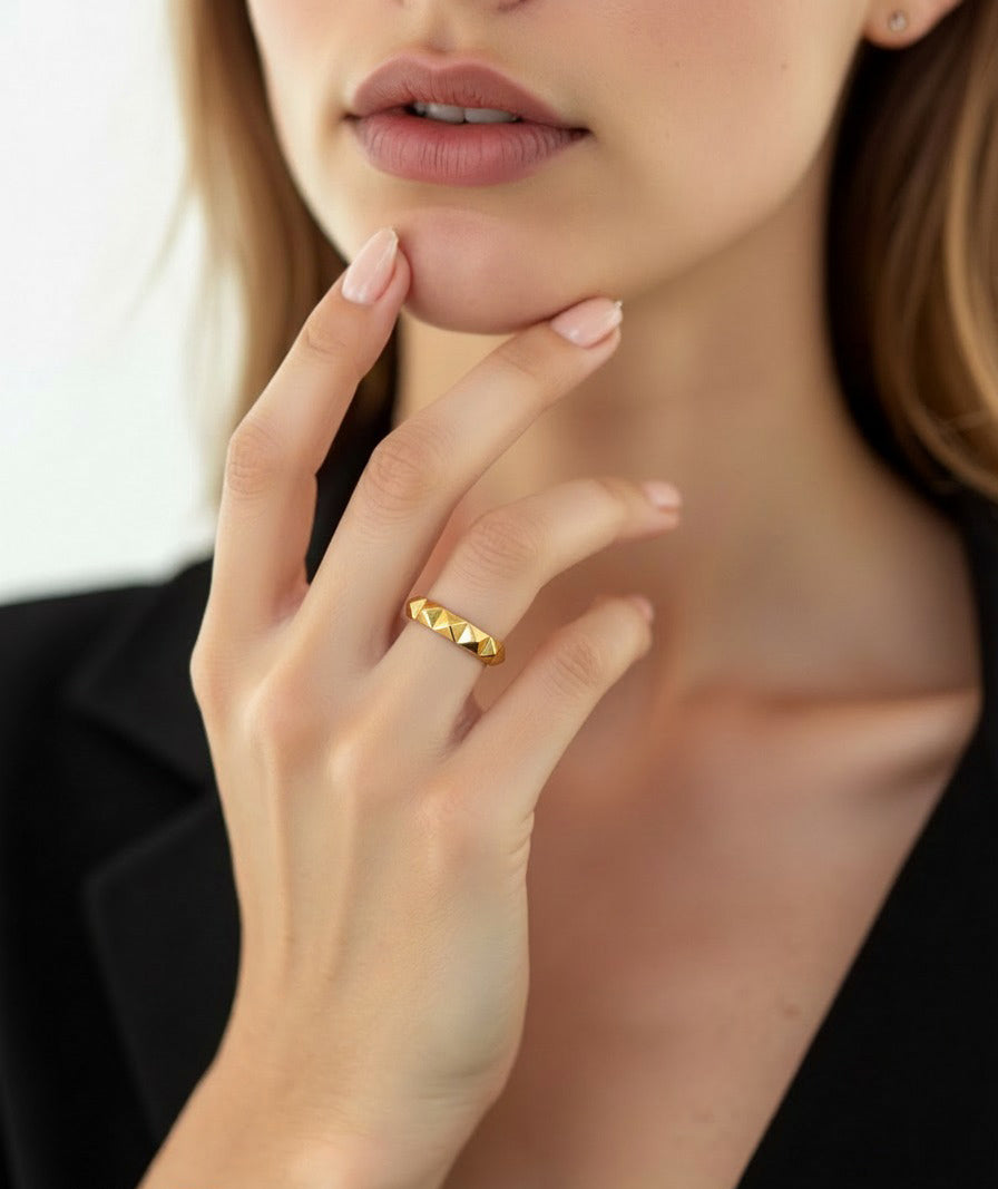 APEX – Solid Gold Ring